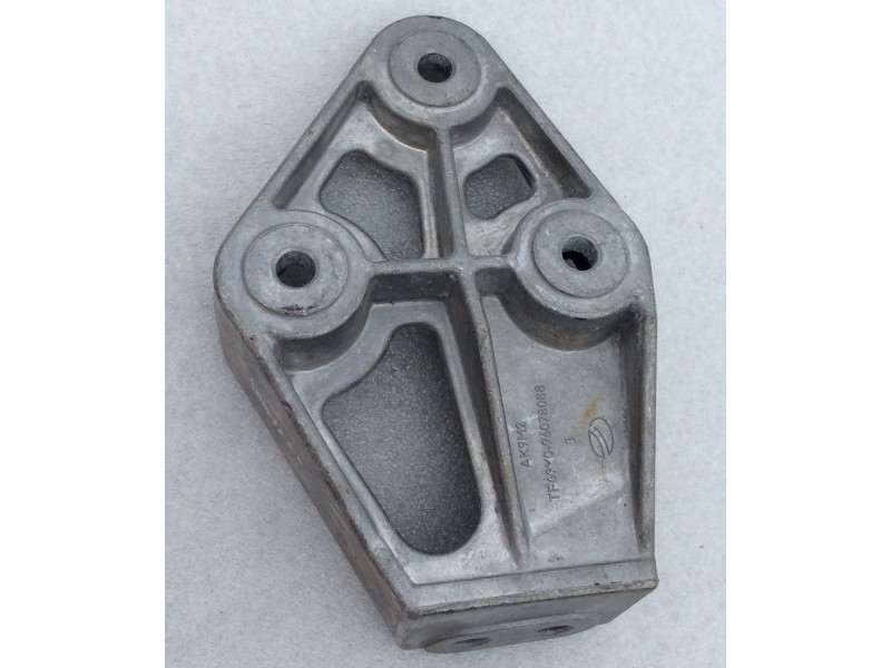 Купити Кронштейн подушки двигуна правої на Ланос, Сенс в Україні